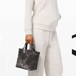 Lululemon On My Level Small Tote Micro Ink Vapor Ice Grey Multi Tie Dye